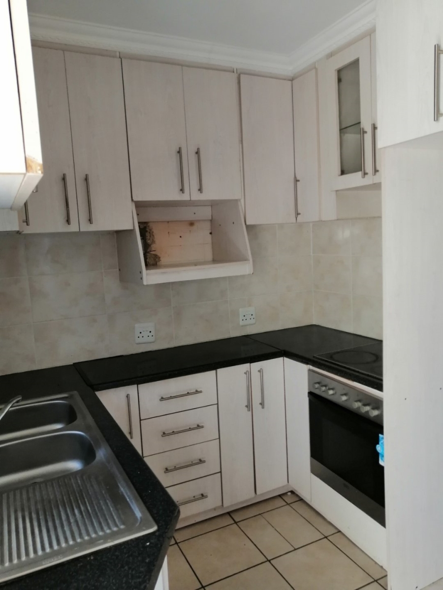 To Let 3 Bedroom Property for Rent in Kwamagxaki Eastern Cape